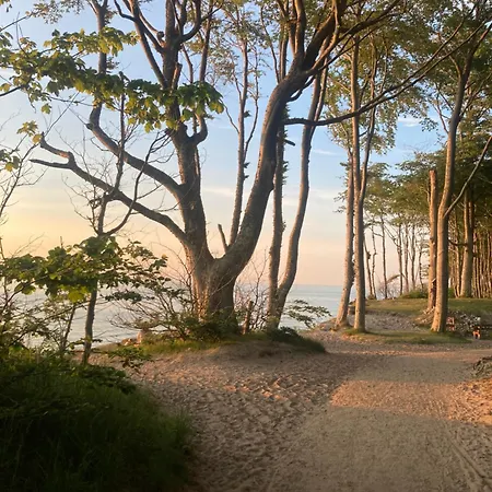 Nad Morzem Przy Klifie 2 Debina Appartement *