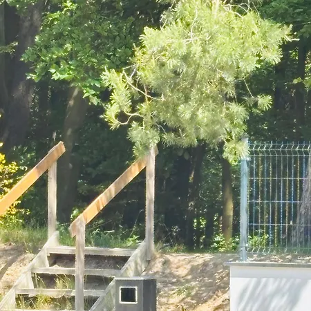 Nad Morzem Przy Klifie 2 Debina דירה