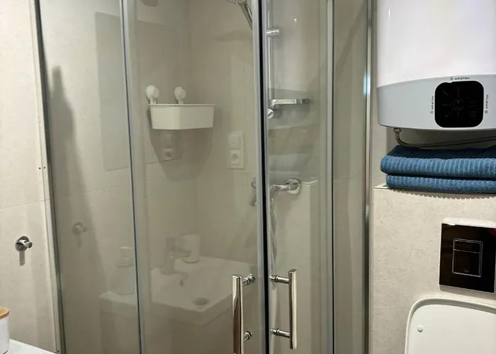 Nad Morzem Przy Klifie 2 Debina *